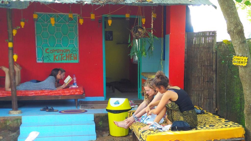 Bricks And Bamboo Hostel Anjuna Eksteriør bilde