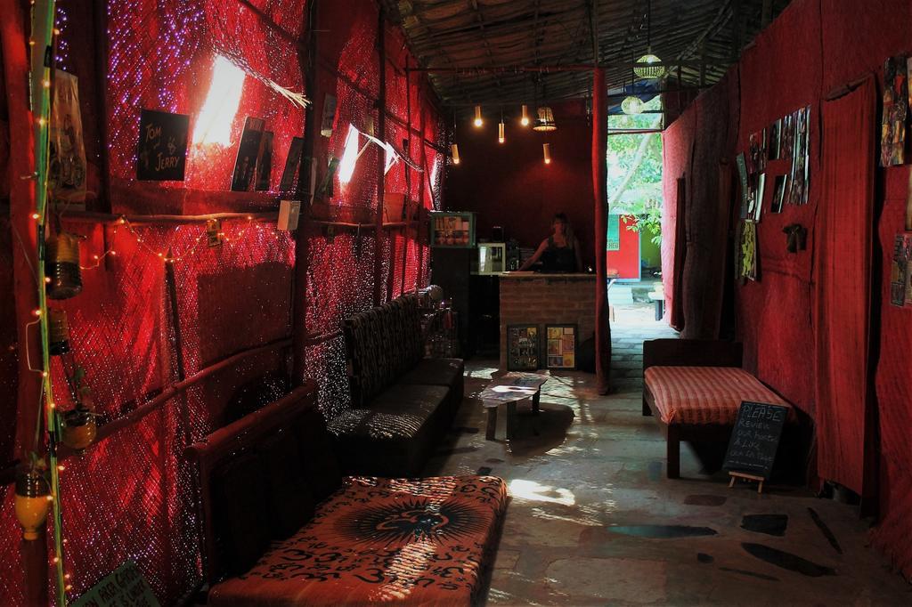 Bricks And Bamboo Hostel Anjuna Eksteriør bilde