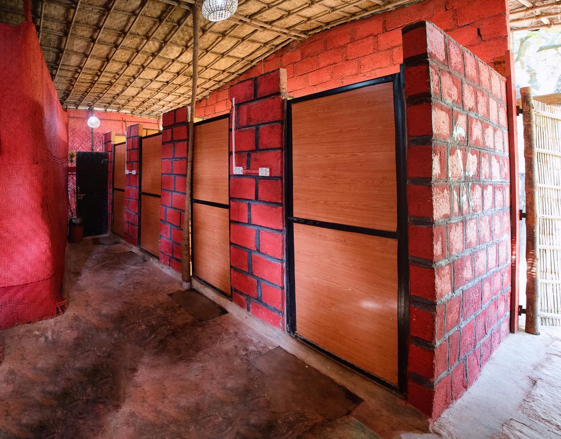 Bricks And Bamboo Hostel Anjuna Eksteriør bilde